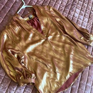 Size xs . Gorgeous silky Anthropologie top. Worn once